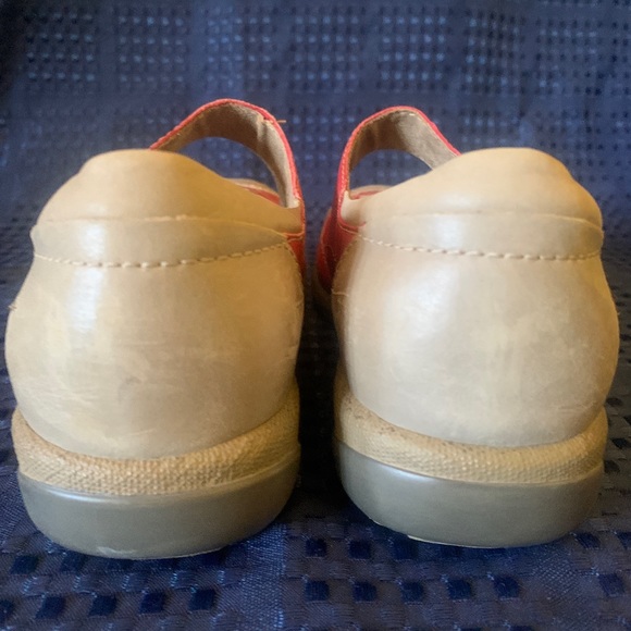 Romika red and tan genuine leather Mary Janes stitch detail super comfy size 39 - Picture 4 of 7